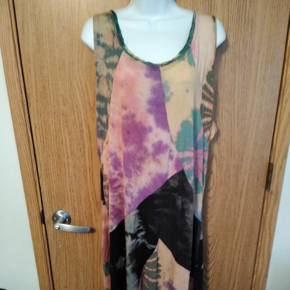 Rising international tie dye dress